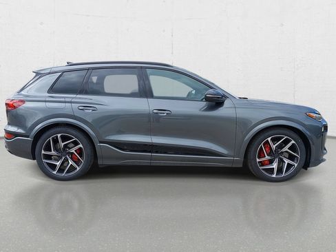 New 2027 Audi SQ6 e-tron Premium Plus AWD/4WD image 4