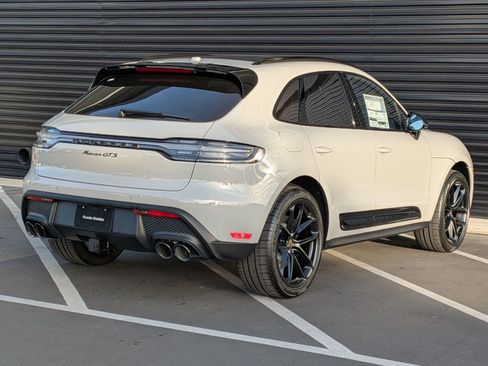 New 2026 Porsche Macan GTS image 9