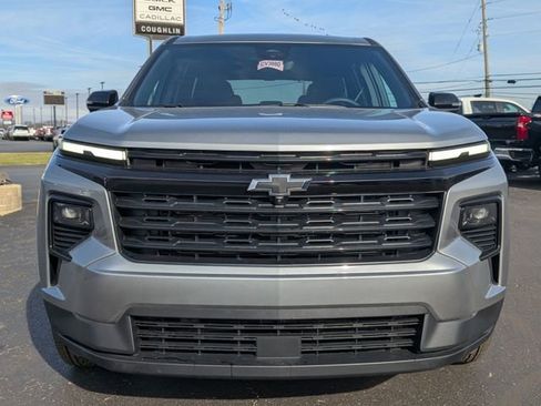 New 2026 Chevrolet Traverse LT w/ Midnight/Sport Edition image 2