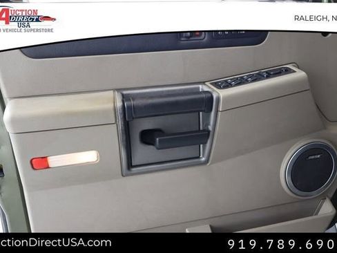 Used 2003 HUMMER H2 w/ Preferred Equipment Group image 17