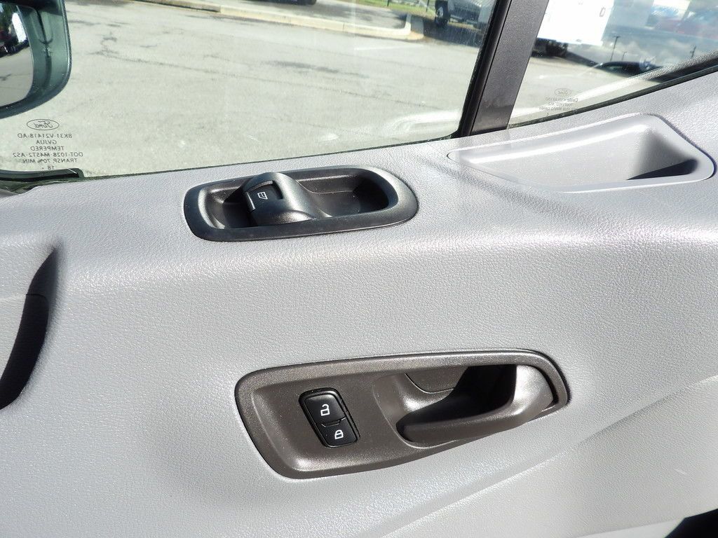 Used 2019 Ford Transit 250 138 RWD image 26