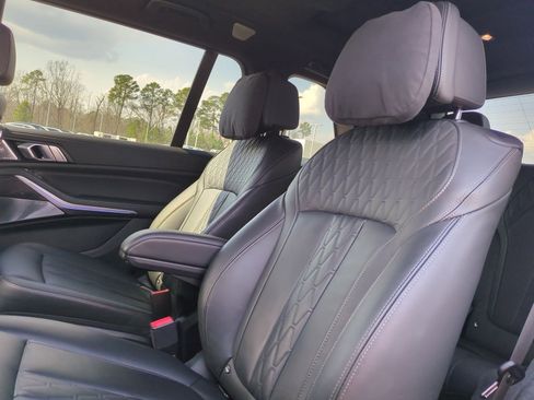 Certified 2025 BMW X7 M60i image 31