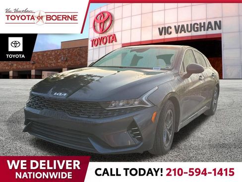 Used 2022 Kia K5 LXS FWD image 1