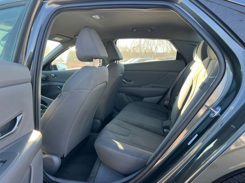 Certified 2025 Hyundai Elantra Sport image 17