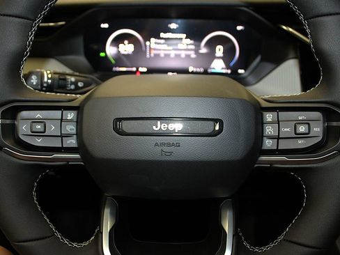 New 2026 Jeep Cherokee Laredo AWD/4WD image 11