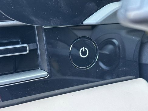 Used 2025 Porsche Taycan image 26