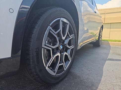 Used 2026 BMW X1 xDrive28i AWD/4WD image 4