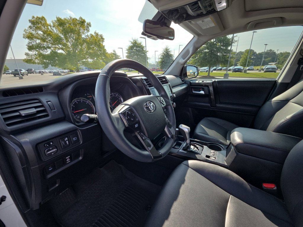 Used 2021 Toyota 4Runner TRD Off-Road Premium w/ Moonroof Package AWD/4WD image 28