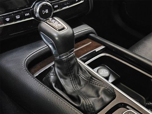 Used 2019 Volvo XC90 T6 Momentum w/ Protection Package image 35