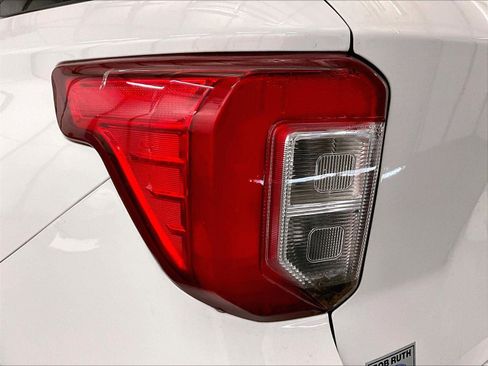 Used 2022 Ford Explorer 4WD image 29