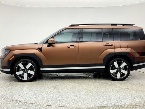 Used 2024 Hyundai Santa Fe Limited image 8