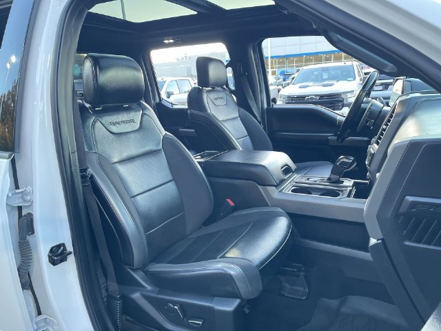 Used 2020 Ford F150 Raptor w/ Equipment Group 802A Luxury AWD/4WD image 28