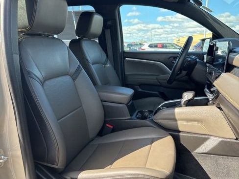 Used 2023 Chevrolet Colorado ZR2 w/ ZR2 Convenience Package III image 14