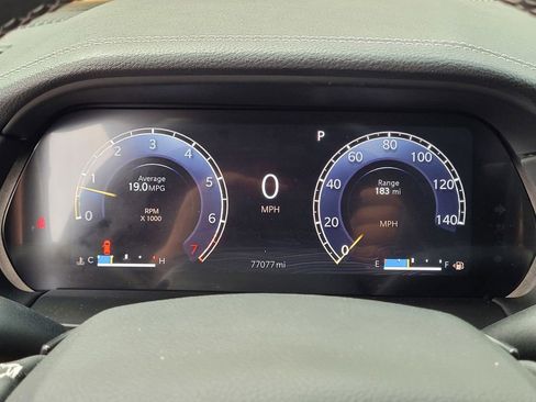 Used 2024 Jeep Grand Cherokee Limited w/ Luxury Tech Group II image 14