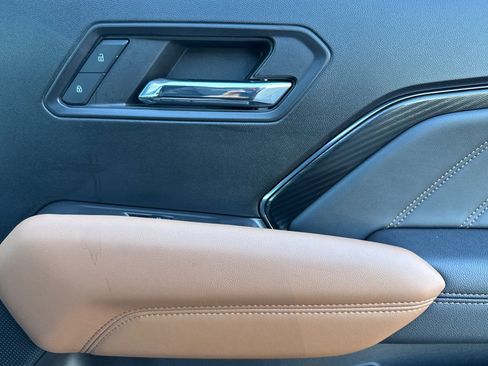 New 2023 GMC Canyon AT4 w/ AT4 Premium Package AWD/4WD image 20