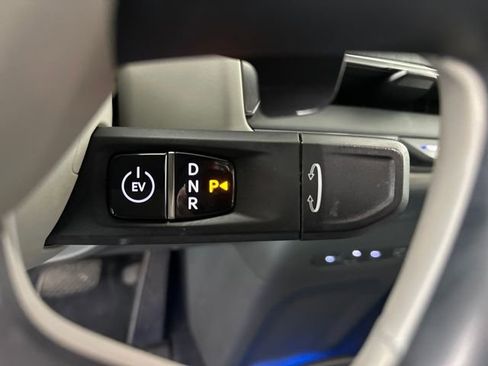 Used 2024 Kia EV9 Land image 21