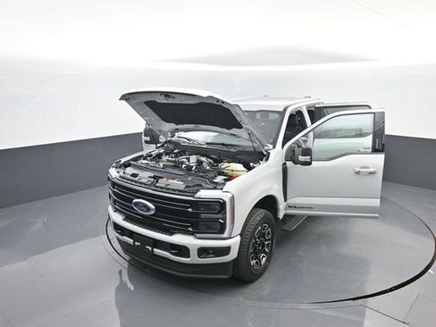 New 2026 Ford F350 Platinum w/ FX4 Off-Road Package image 36