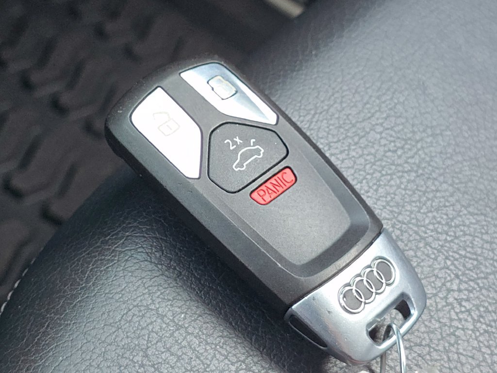Used 2019 Audi Q5 2.0T Premium AWD/4WD image 32
