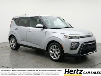 Used 2025 Kia Soul LX w/ LX Technology Package