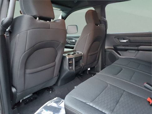 Certified 2026 RAM 1500 Express AWD/4WD image 5