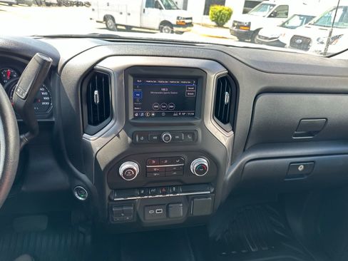Used 2025 GMC Sierra 3500 Pro AWD/4WD image 10