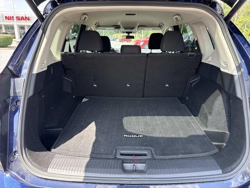 Certified 2026 Nissan Rogue SV AWD/4WD image 27