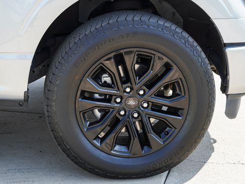 Used 2025 Ford F150 Lariat AWD/4WD image 10