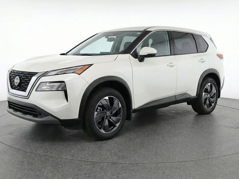 Used 2025 Nissan Rogue SV FWD image 3