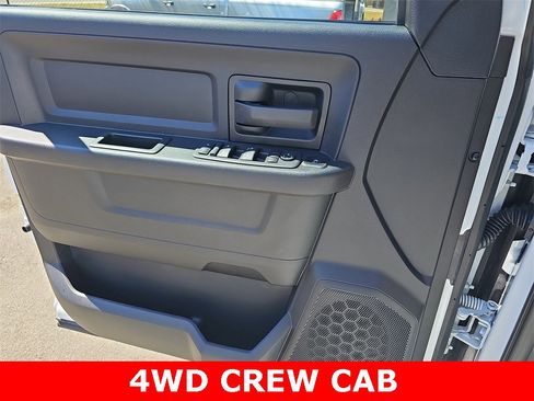 New 2024 RAM 5500 Tradesman w/ Chrome Appearance Group image 24