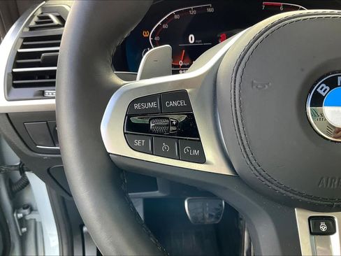 Used 2025 BMW X4 xDrive30i w/ Premium Package image 18