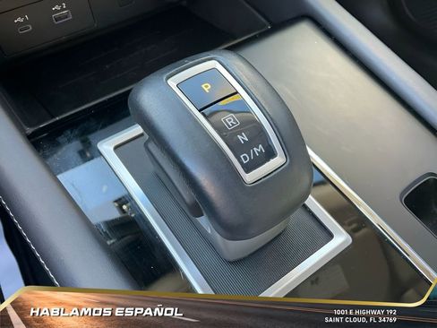 Used 2022 Mitsubishi Outlander SE image 36