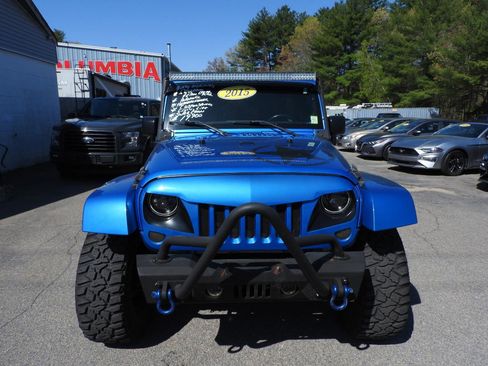 Used 2015 Jeep Wrangler Unlimited Sport AWD/4WD image 3