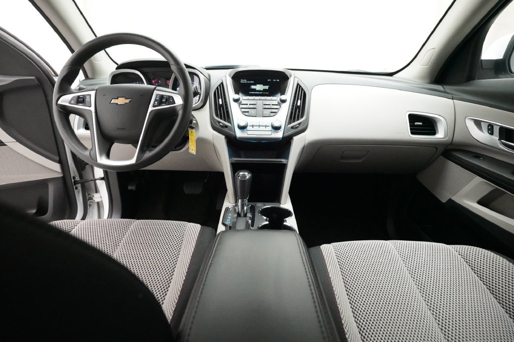 Used 2017 Chevrolet Equinox LT AWD/4WD image 5
