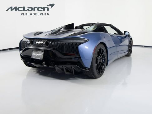 Used 2026 McLaren Artura Spider RWD image 6
