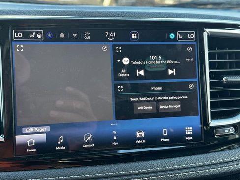 Certified 2023 Chrysler Pacifica Limited FWD image 29