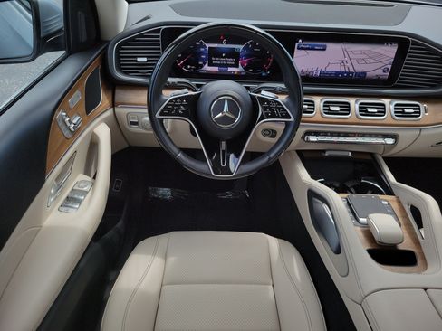 Used 2024 Mercedes-Benz GLE 350 4MATIC image 24