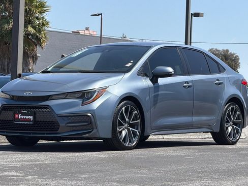 Used 2020 Toyota Corolla SE w/ Carpet Mat Package (TMS) FWD image 10