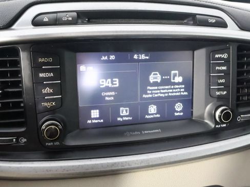 Used 2017 Kia Sorento AWD w/ LX Convenience Package image 38