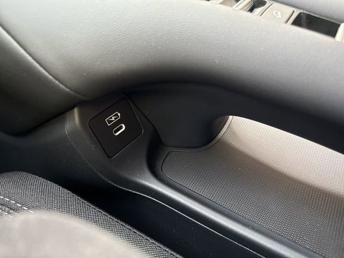 New 2026 Honda HR-V LX image 29