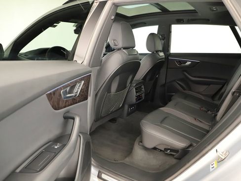 Used 2019 Audi Q8 Premium Plus w/ Premium Plus image 27