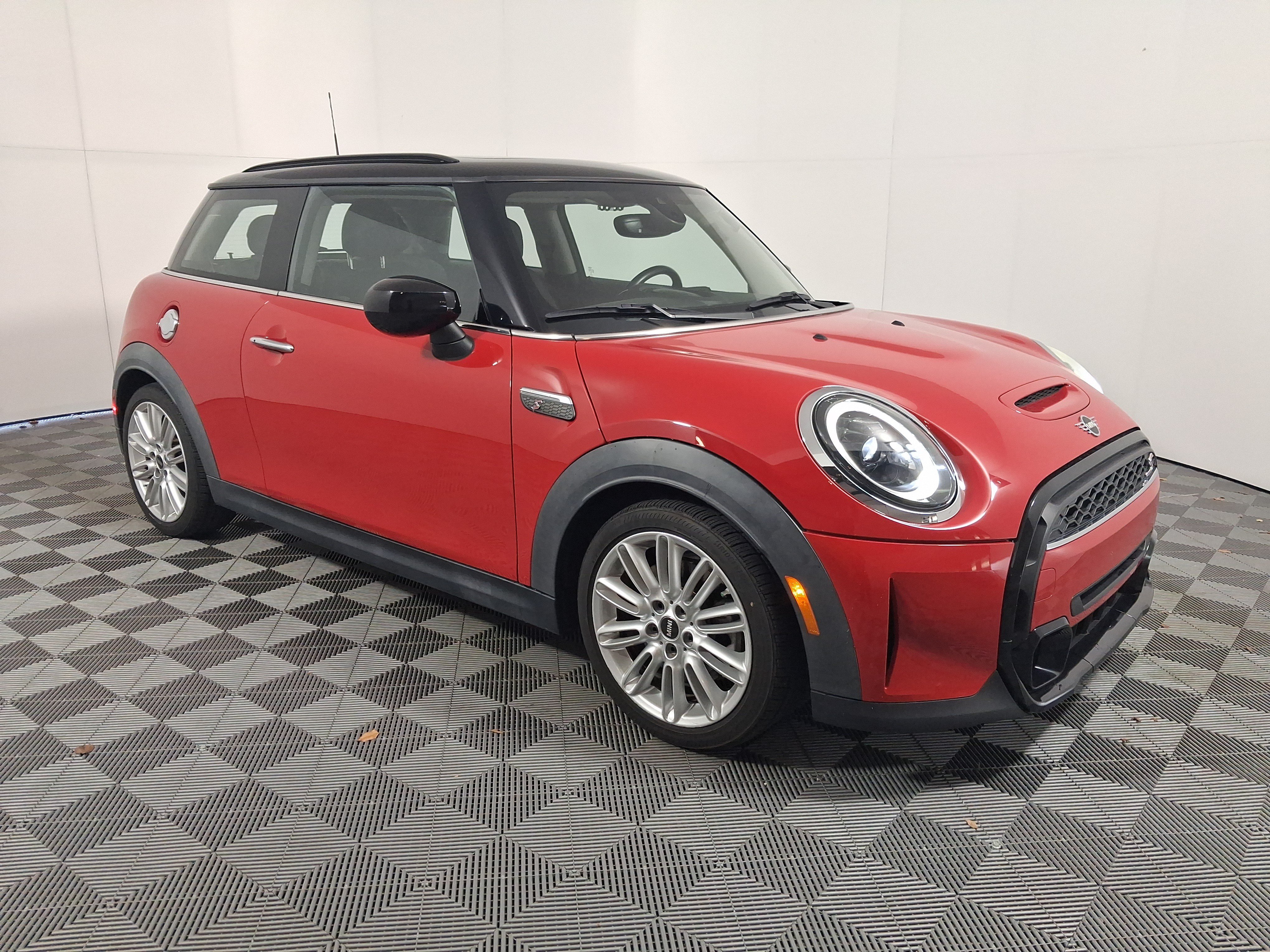 Used 2022 MINI Cooper S w/ Premium Package FWD image 2