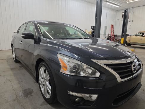 Used 2015 Nissan Altima 3.5 SL image 17