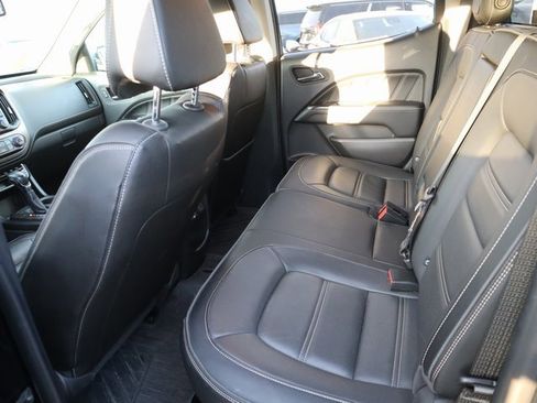 Used 2022 GMC Canyon Denali image 14