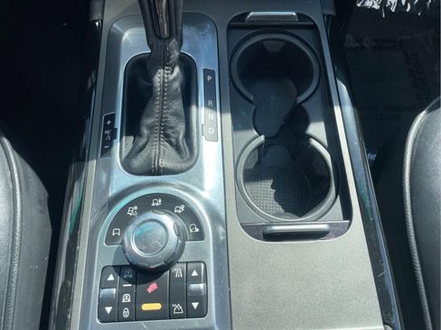 Used 2012 Land Rover Range Rover Supercharged image 17