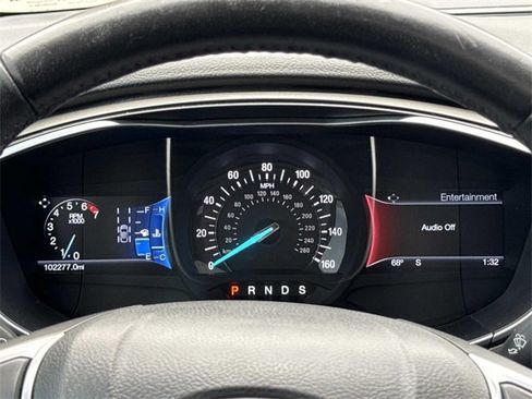 Used 2016 Ford Fusion SE w/ Equipment Group 202A image 12