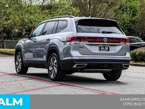 Used 2025 Volkswagen Atlas SE FWD image 9