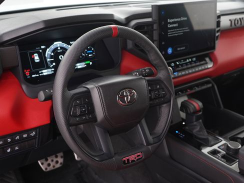 Used 2026 Toyota Sequoia Platinum AWD/4WD image 23