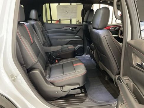 New 2026 Chevrolet Traverse RS w/ LPO, Floor Liner Package image 24