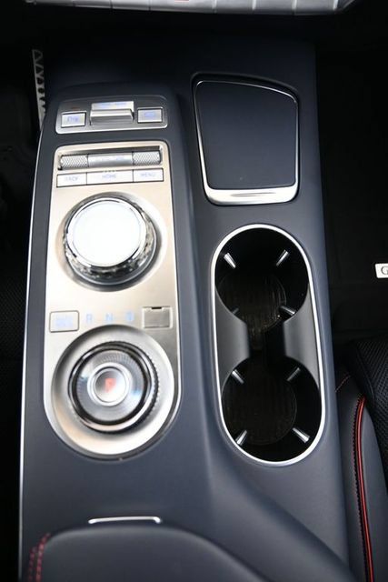 Used 2025 Genesis GV70 3.5T Sport AWD/4WD image 35