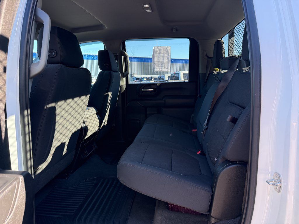 Used 2023 Chevrolet Silverado 2500 Custom w/ Custom Value Package AWD/4WD image 5
